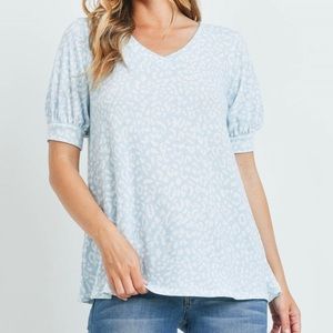 Blue and White Leopard Print Puff Sleeve Top